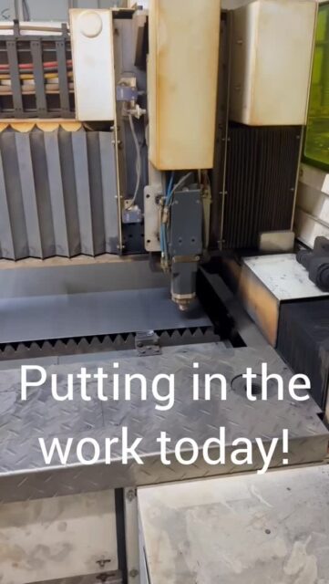 The 6KW fiber laser putting in work today!
#fabrication #lasercutting #fiberlaser #cncmachining #rocklin